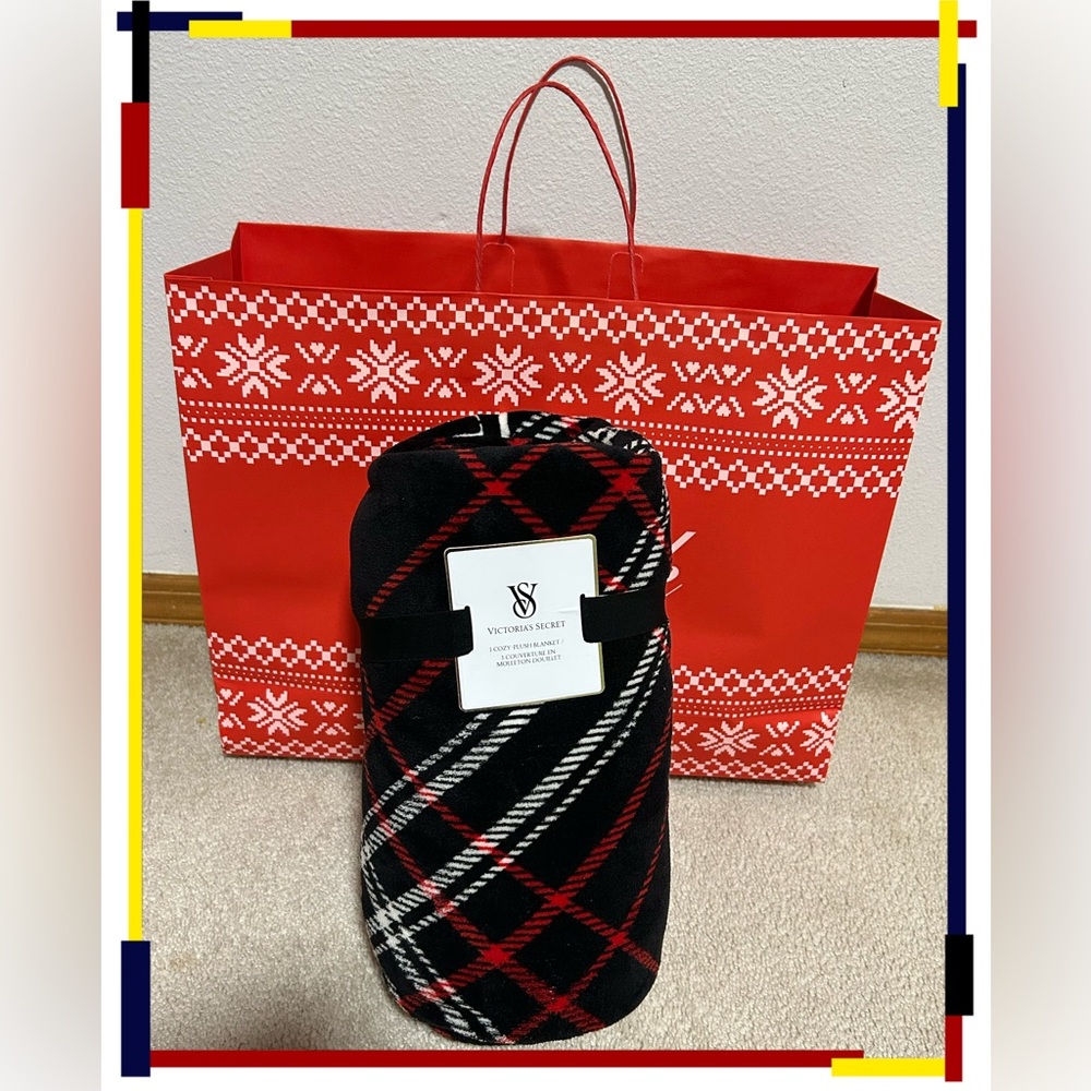 Victoria’s Secret 2025 Holiday Cozy Plush Blanket Black Plaid OS